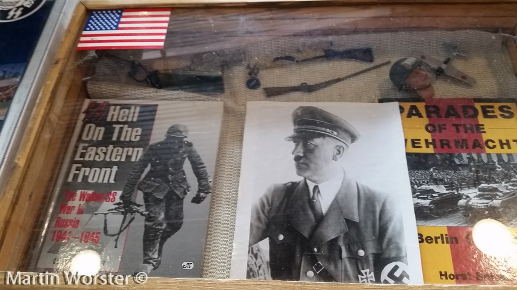 Don't mention ze war...